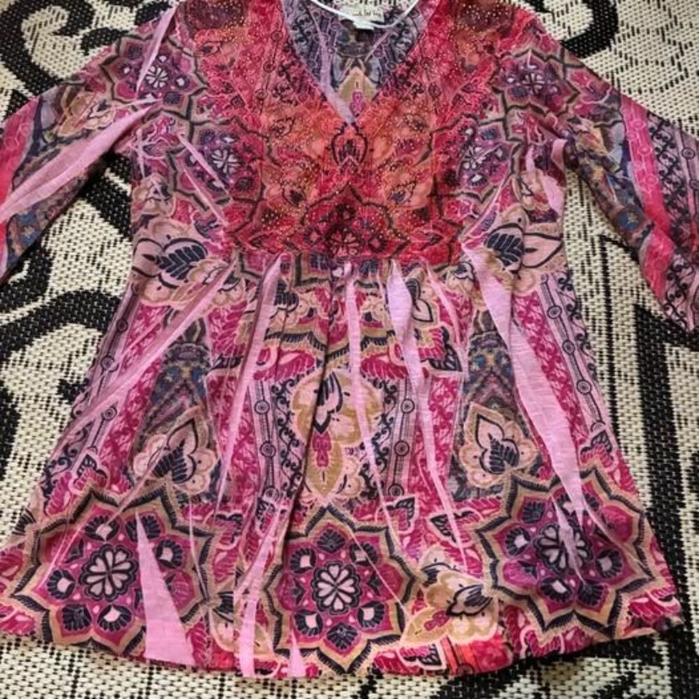 Live and Let Live Embellished Boho Tunic Top Pink Floral Beaded 3/4 Sleeve S